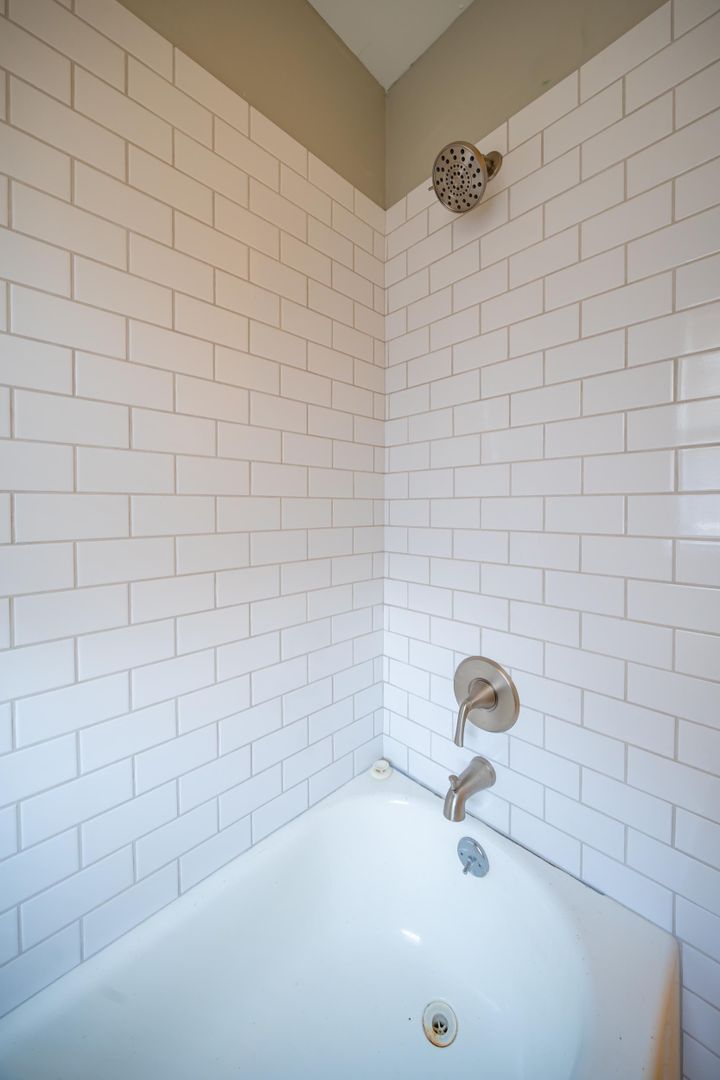 Gallery Image 18