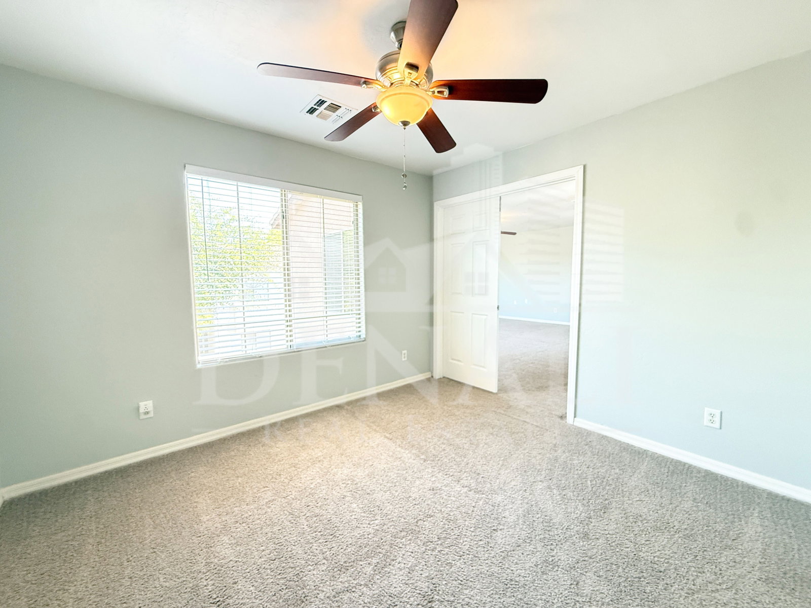 Gallery Image 19