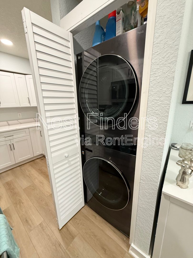 Gallery Image 16