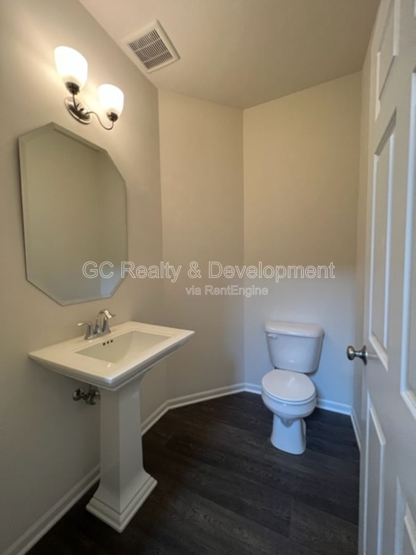 Gallery Image 12