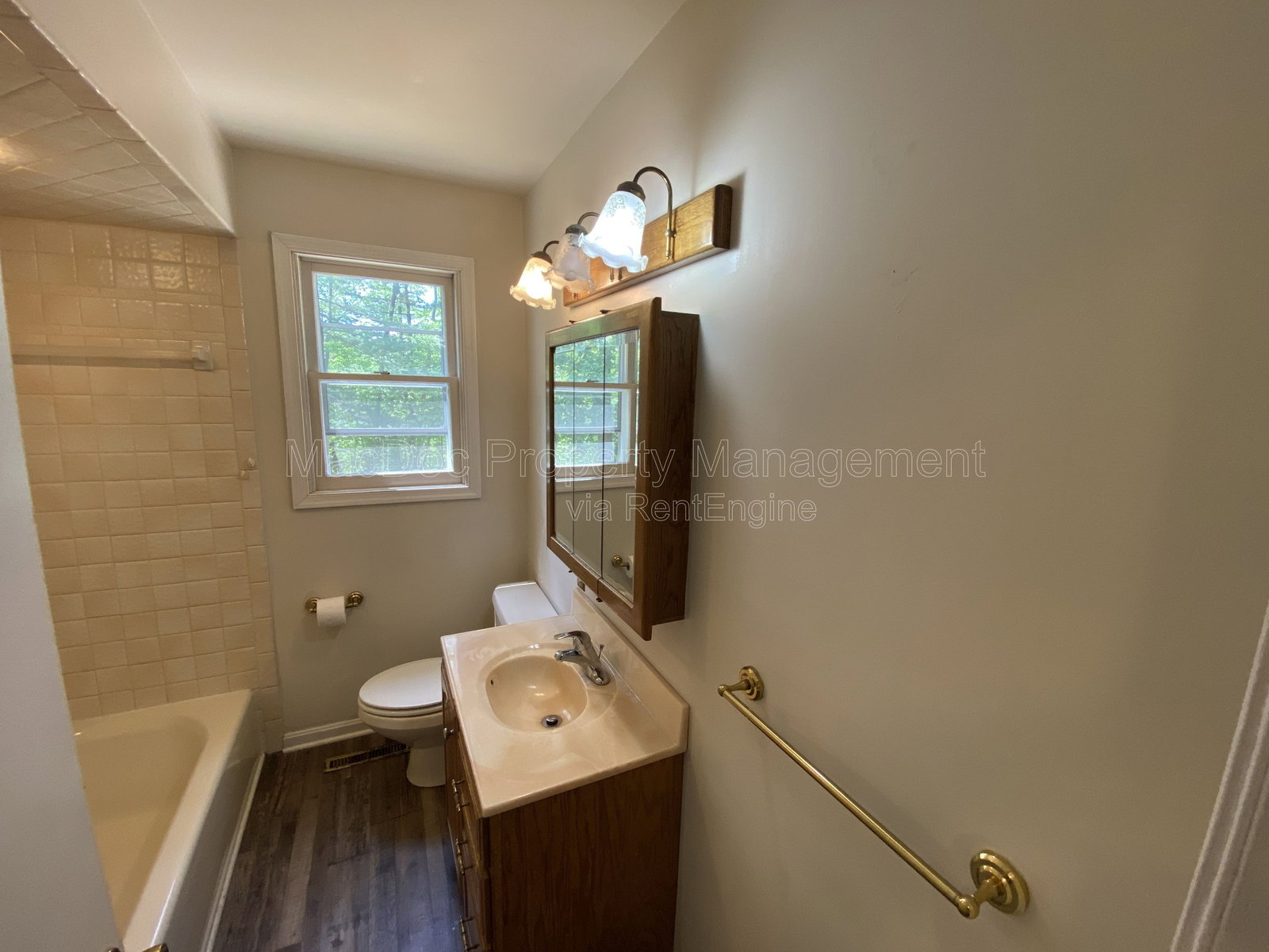 Gallery Image 16