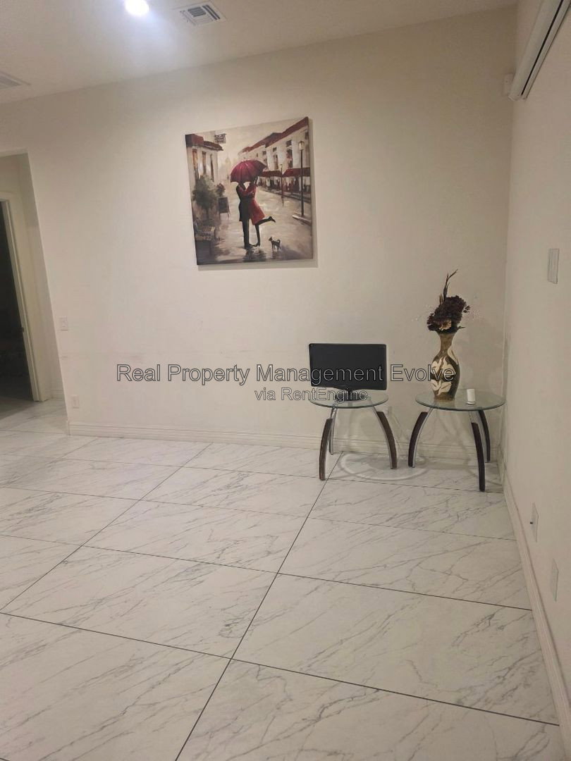 Gallery Image 37