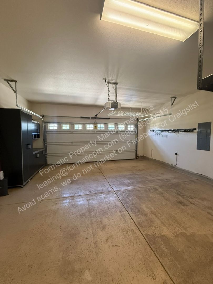 Gallery Image 17
