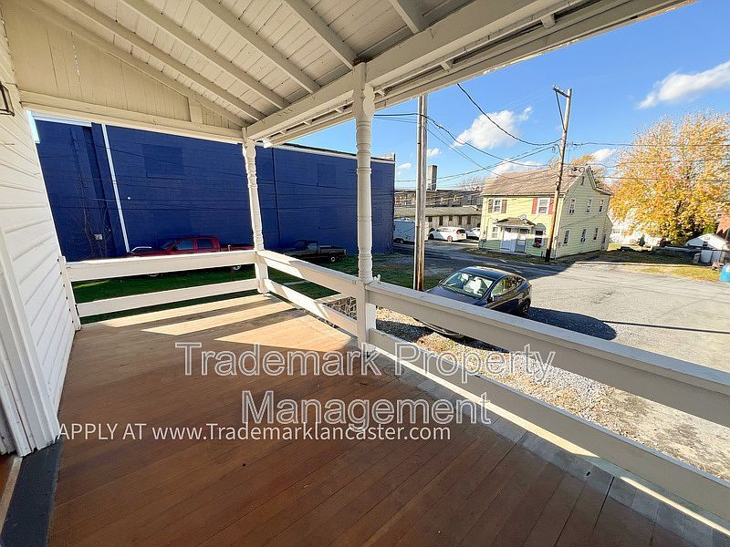 Gallery Image 17
