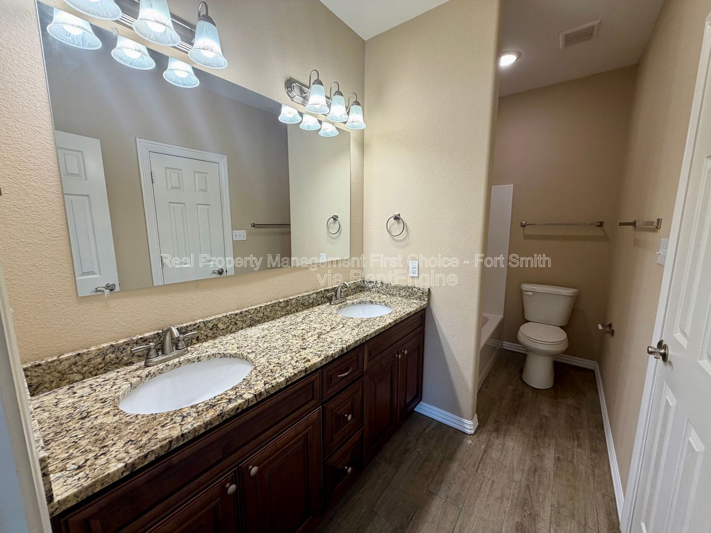 Gallery Image 11