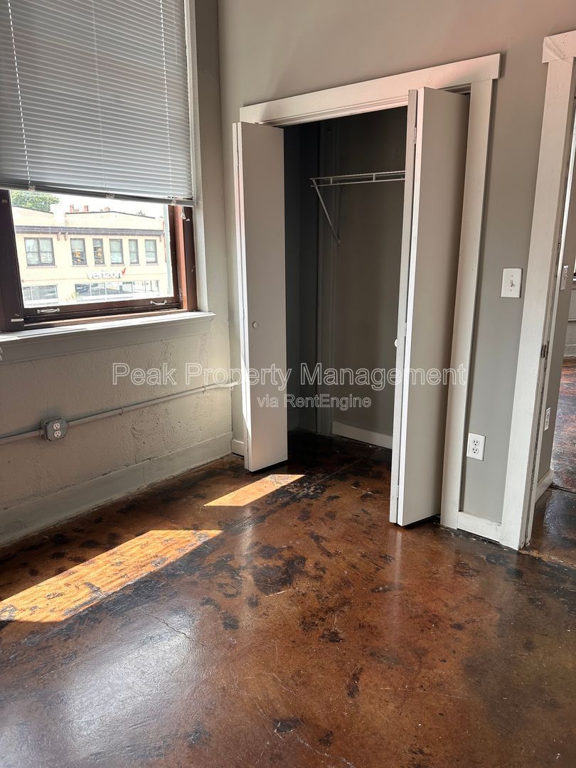 Gallery Image 6