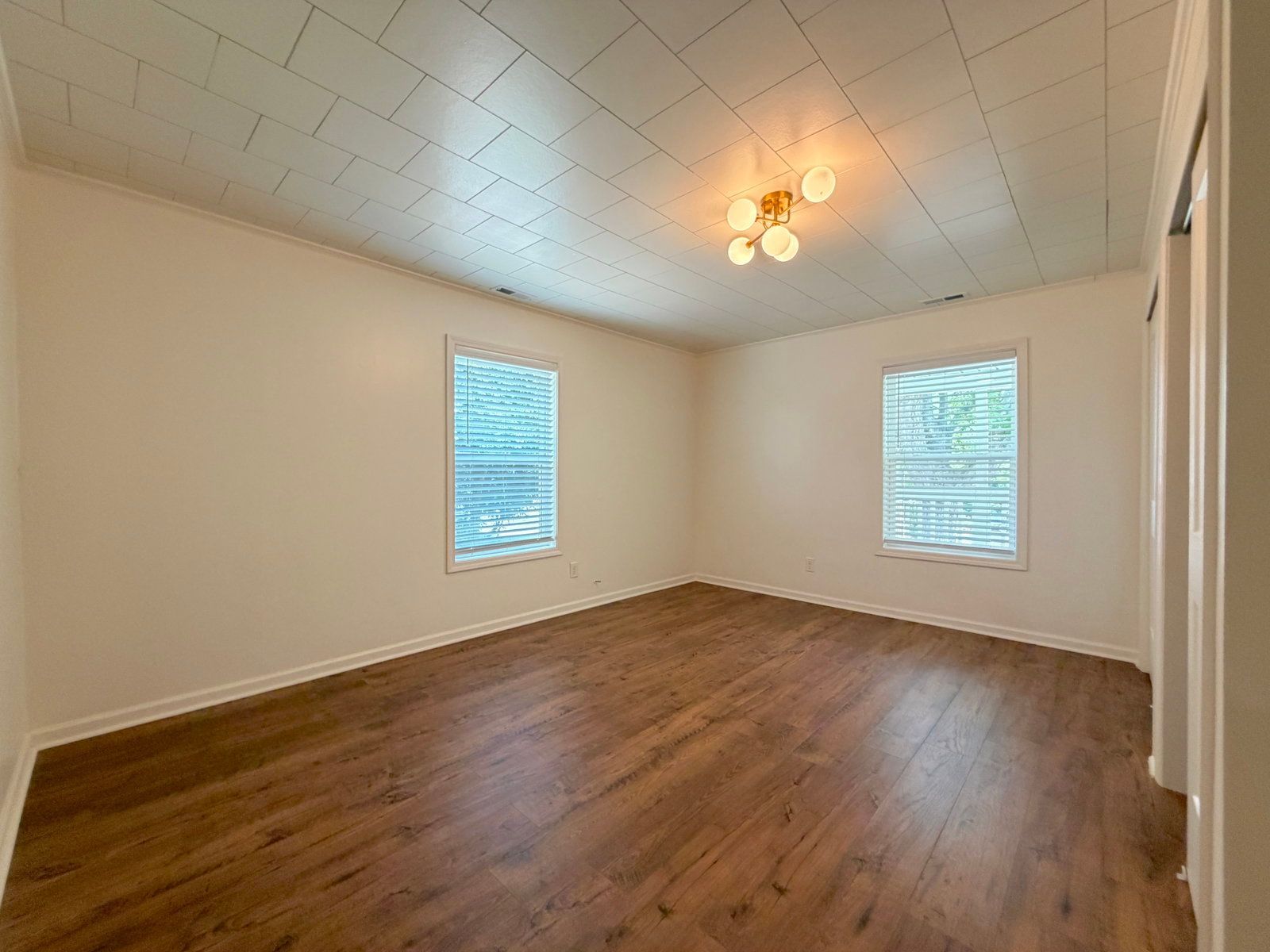 Gallery Image 16