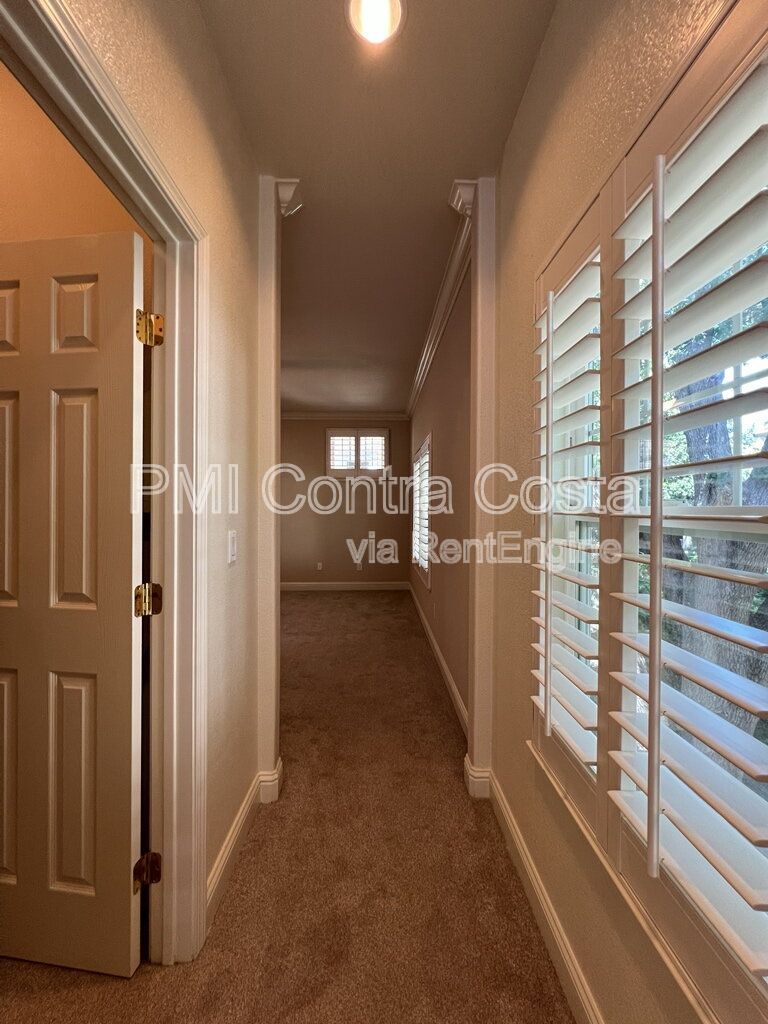 Gallery Image 28