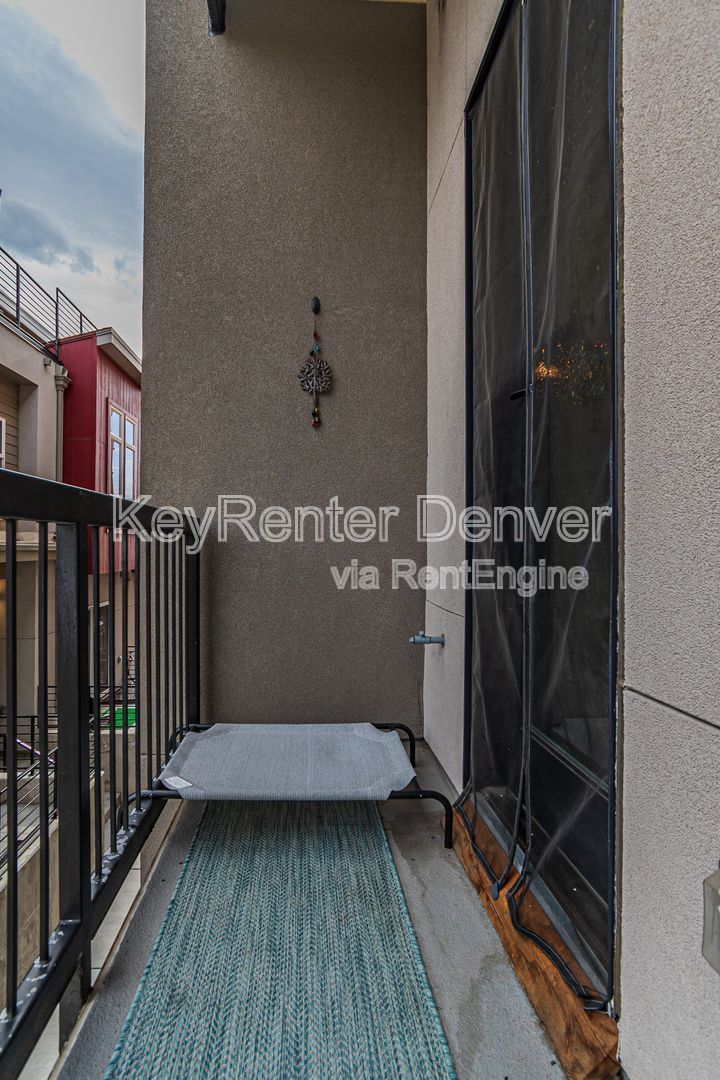 Gallery Image 17