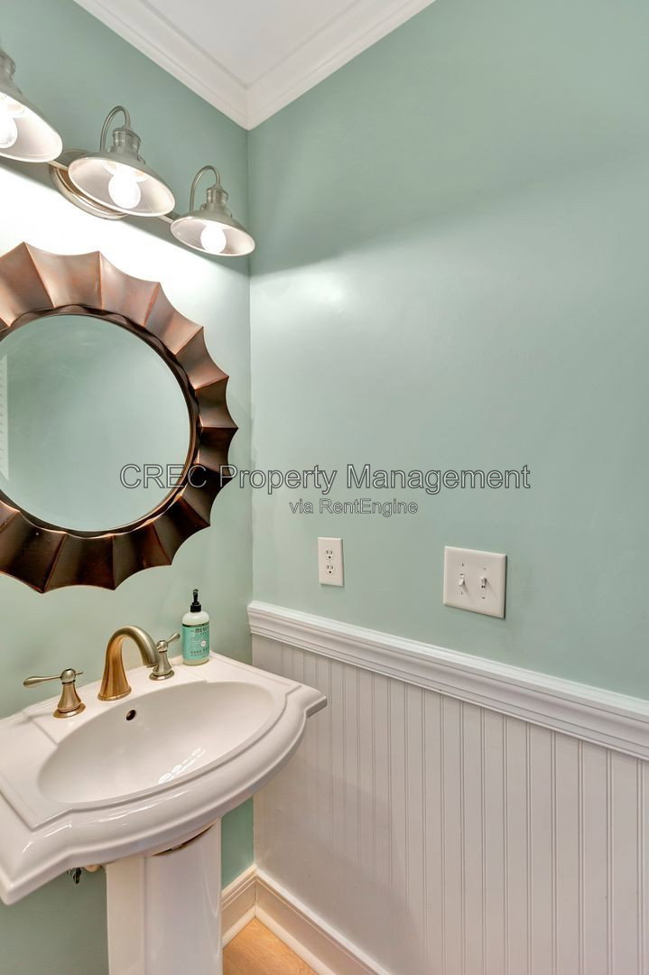 Gallery Image 15