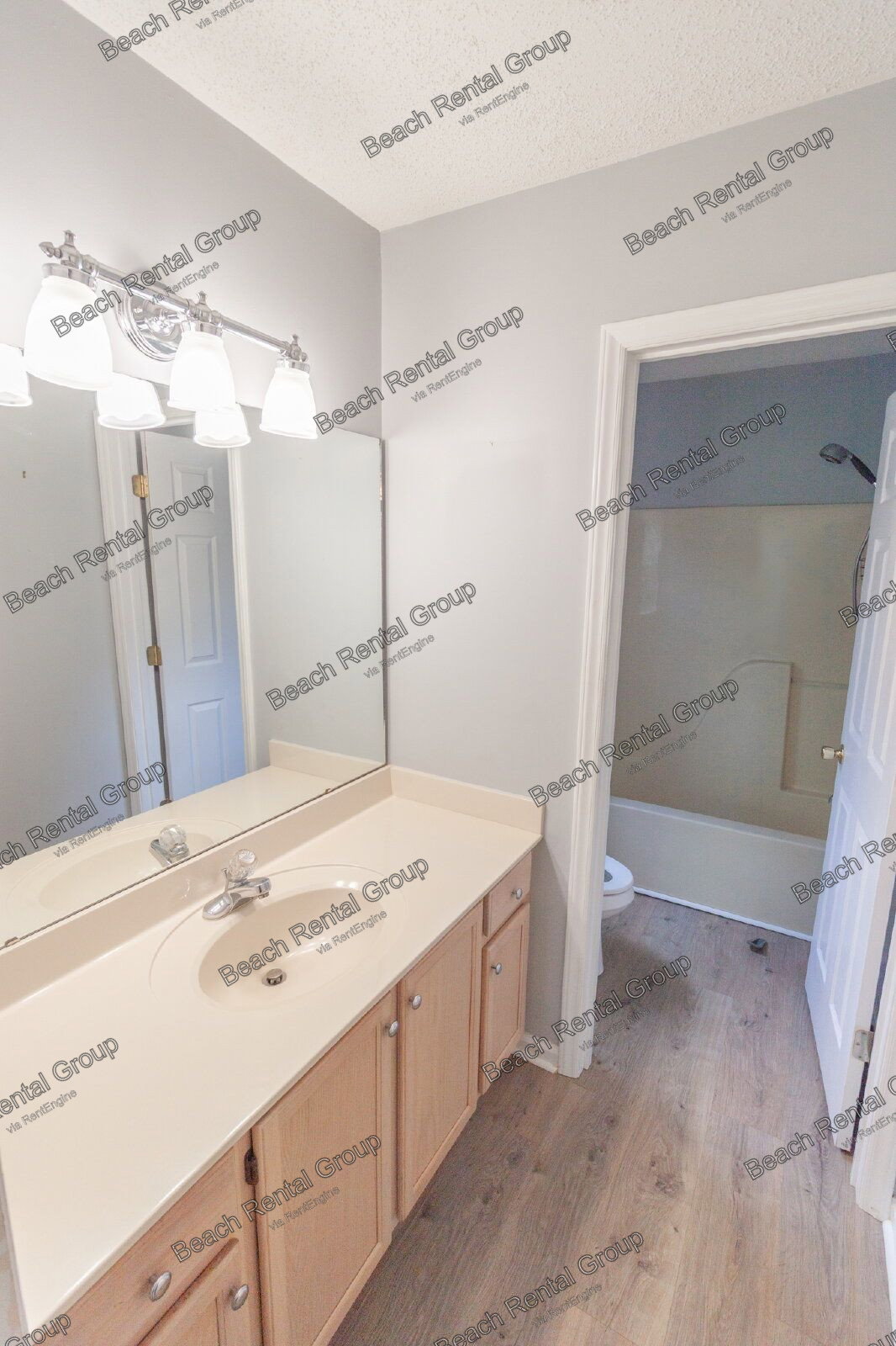 Gallery Image 16