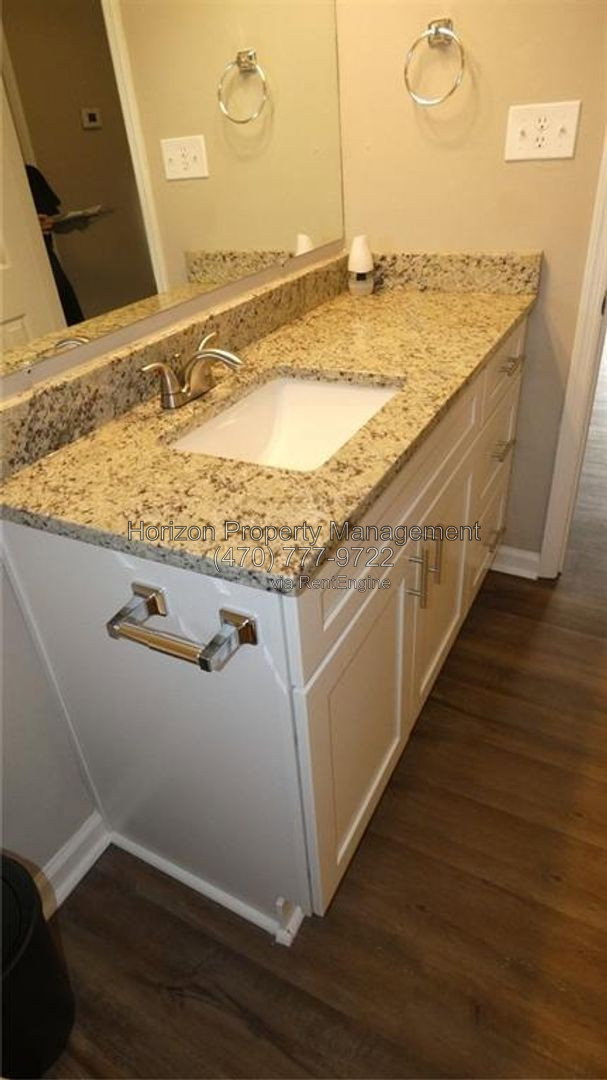 Gallery Image 16
