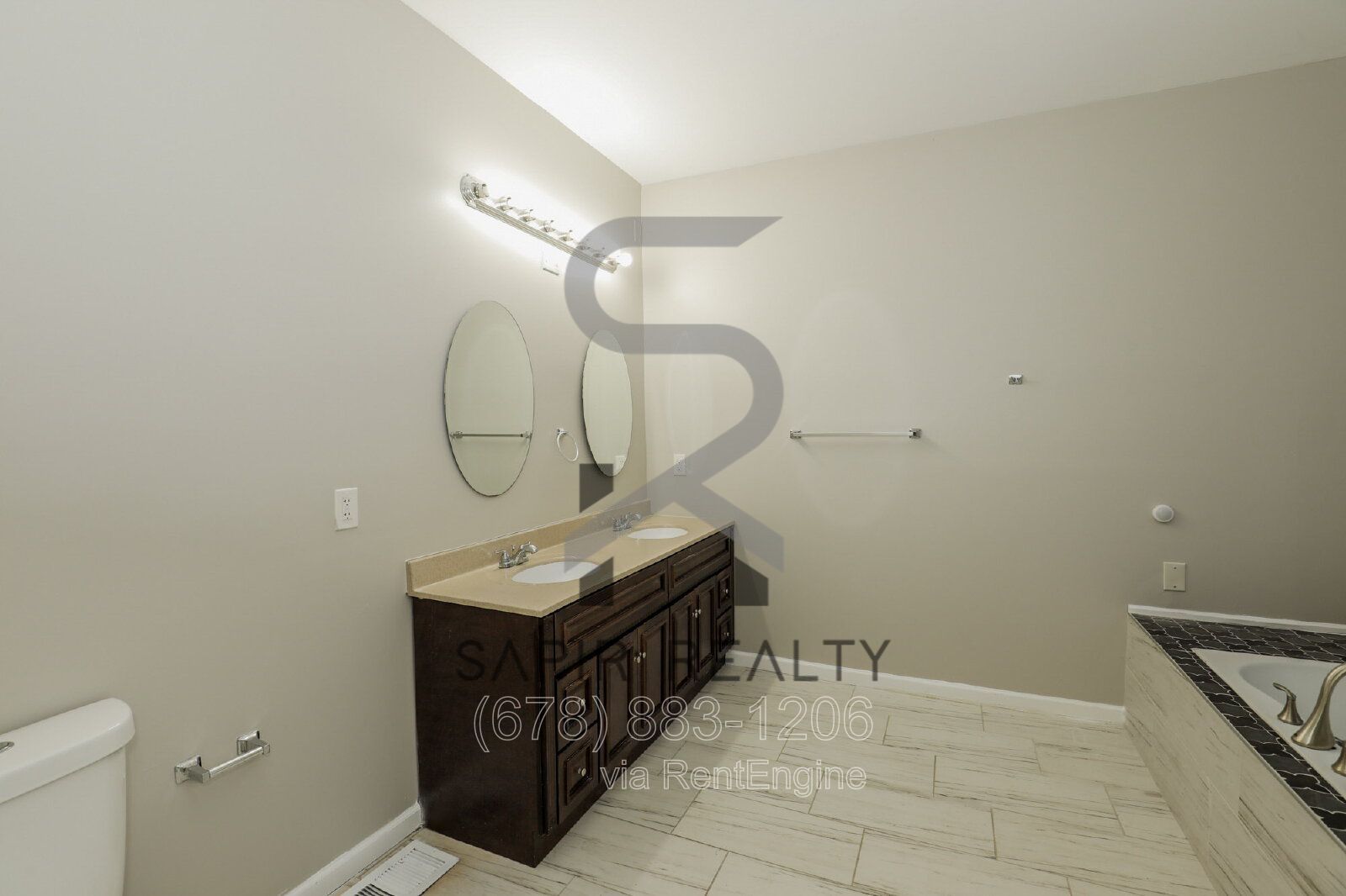 Gallery Image 18