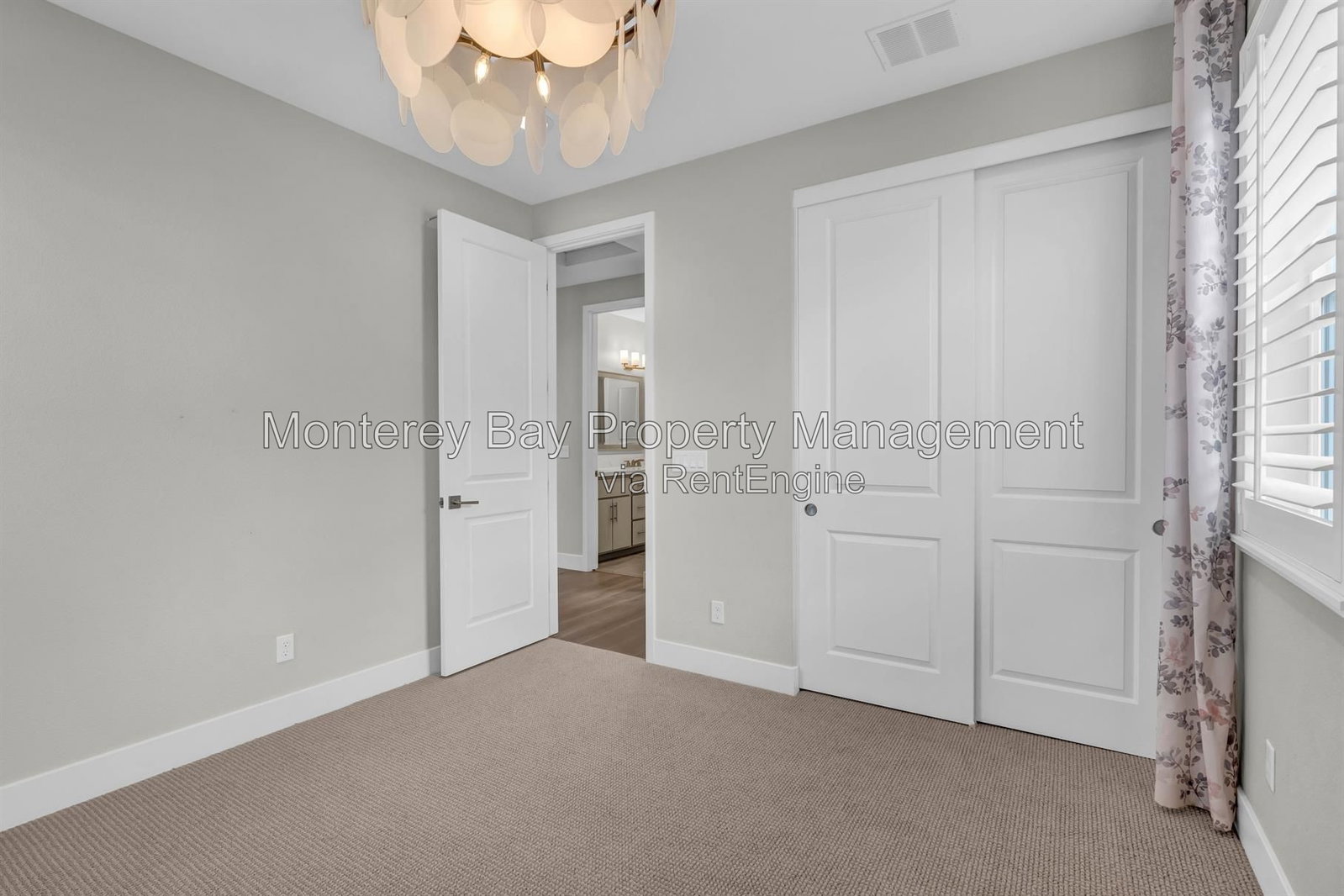 Gallery Image 38