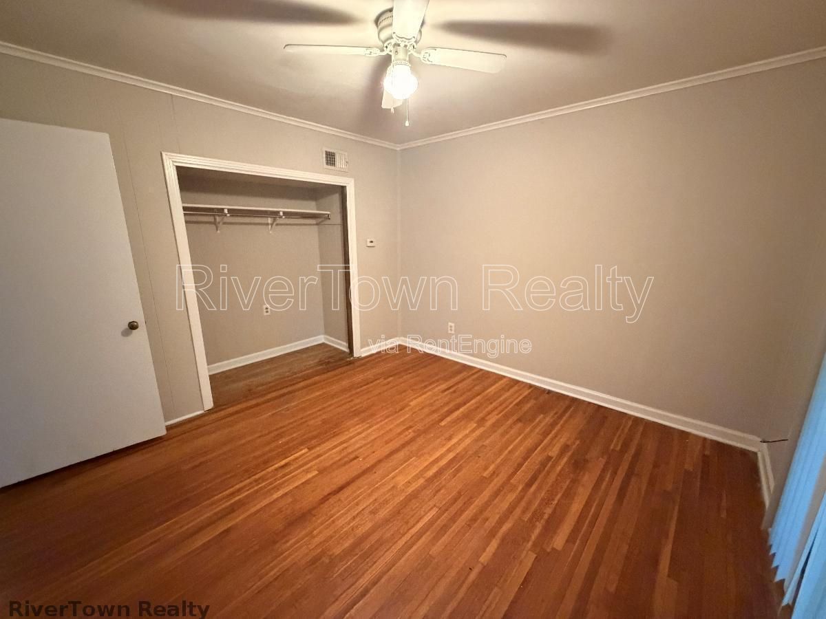Gallery Image 16