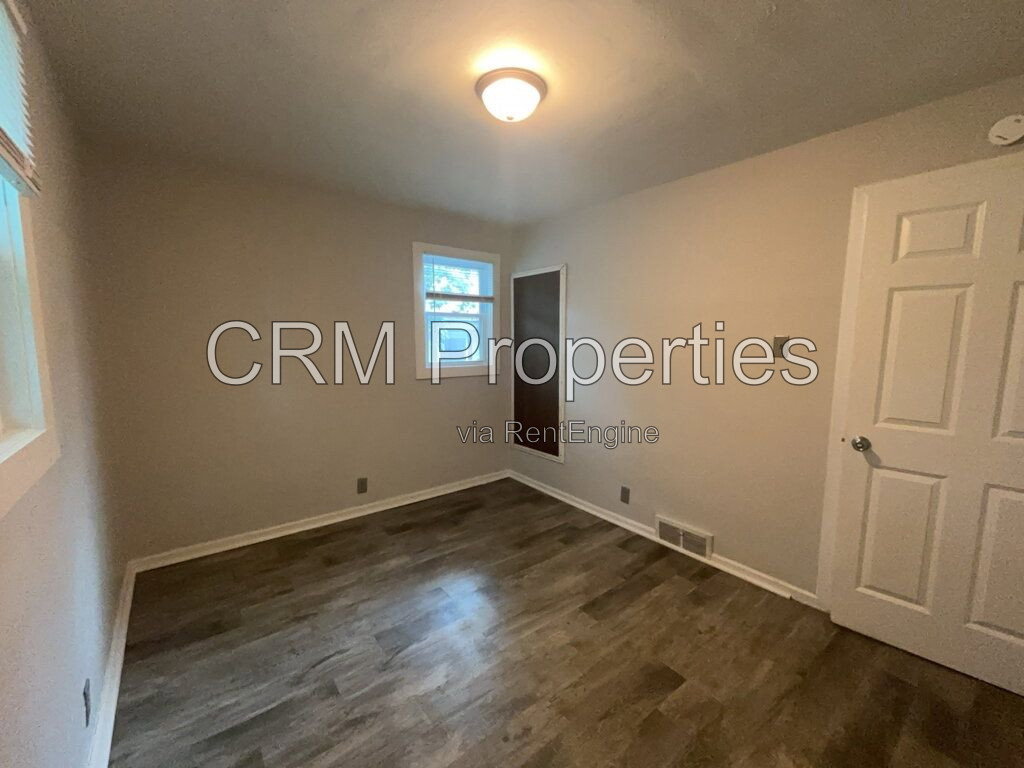 Gallery Image 19