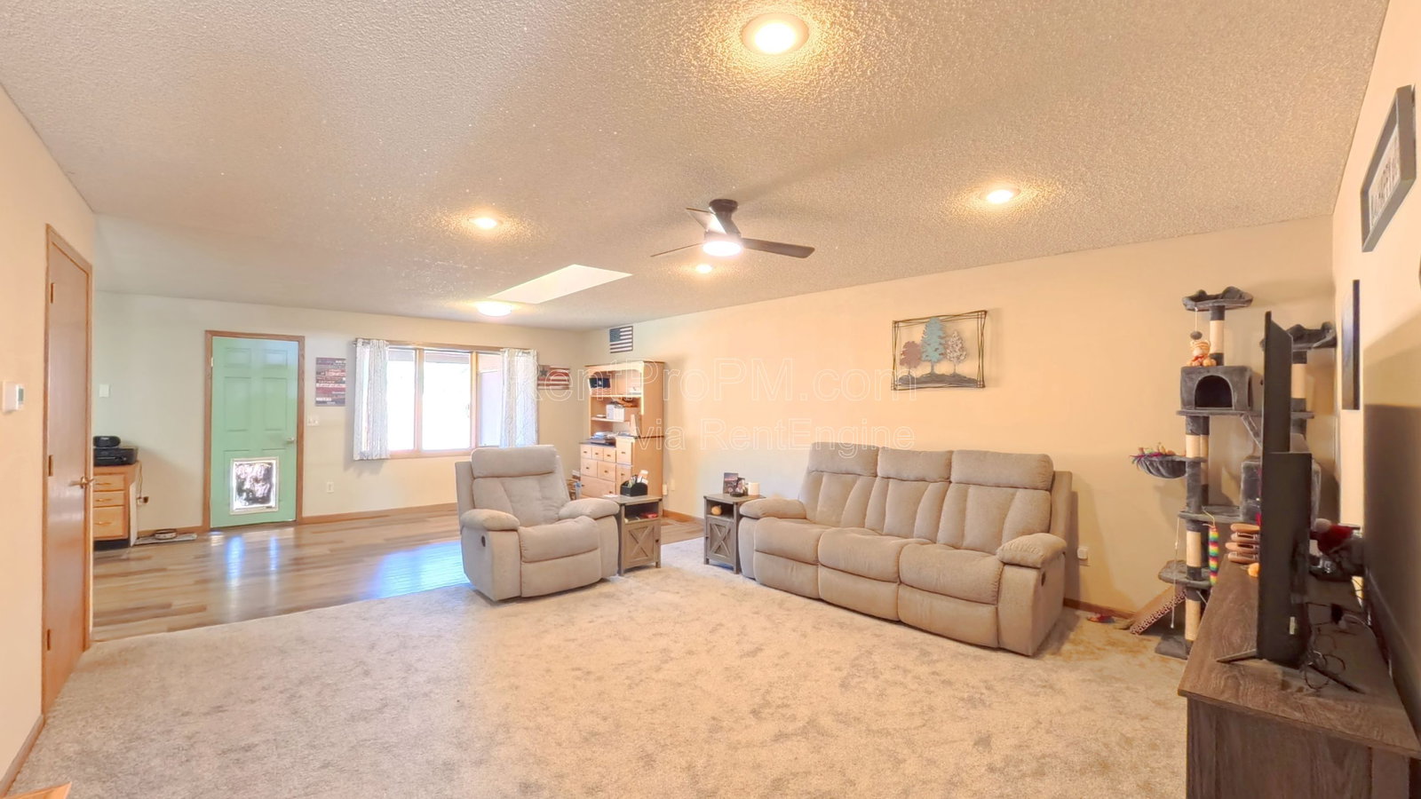 Gallery Image 0