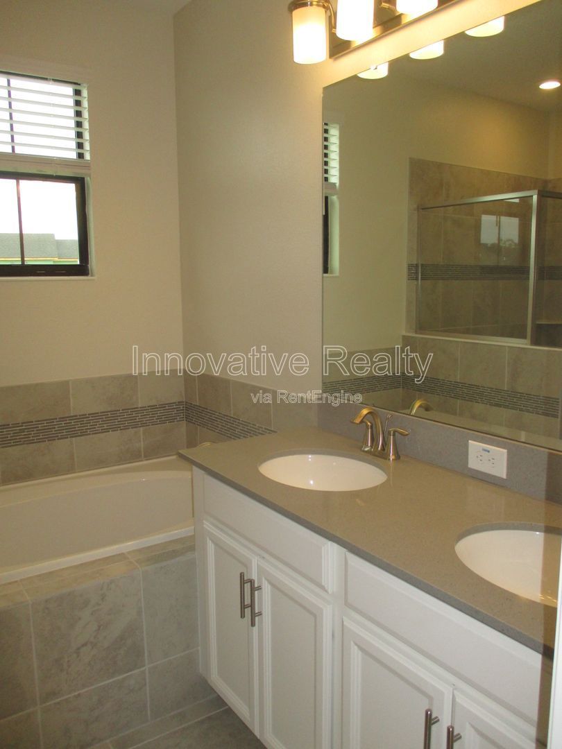 Gallery Image 16