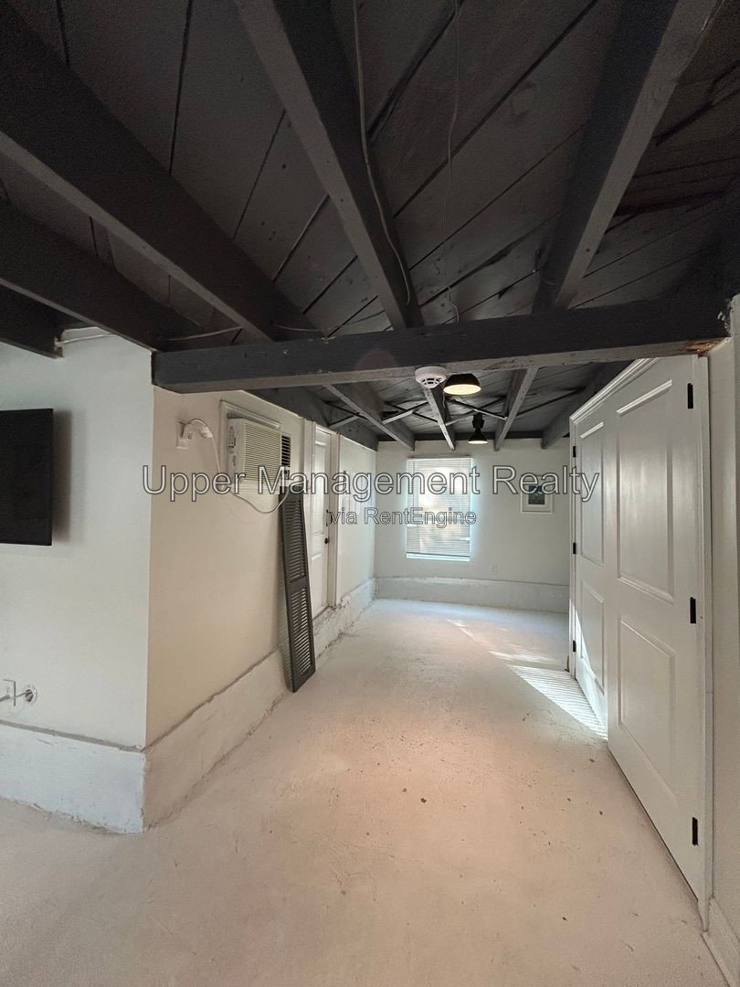 Gallery Image 30