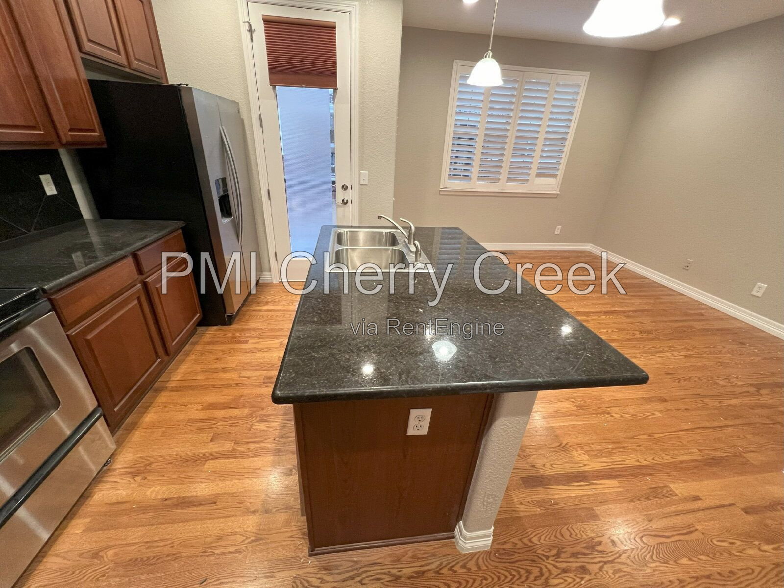 Gallery Image 13