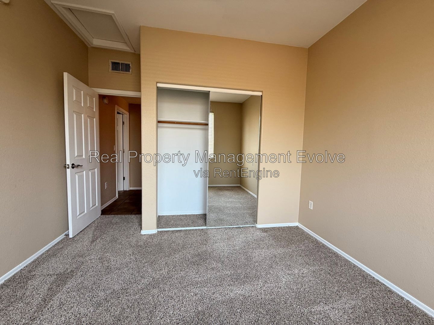 Gallery Image 20