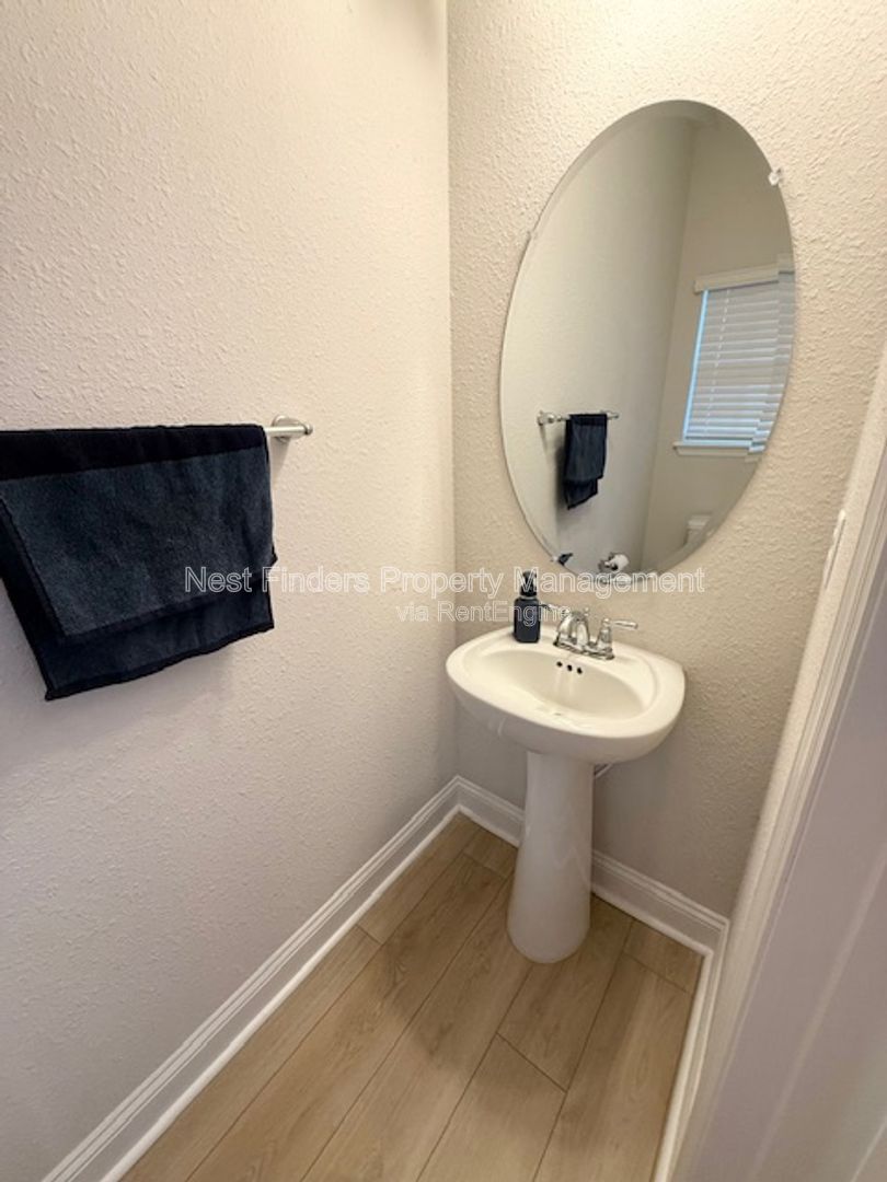 Gallery Image 13