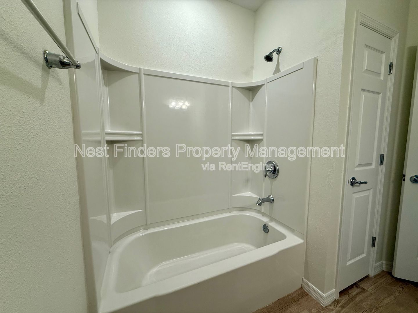 Gallery Image 33
