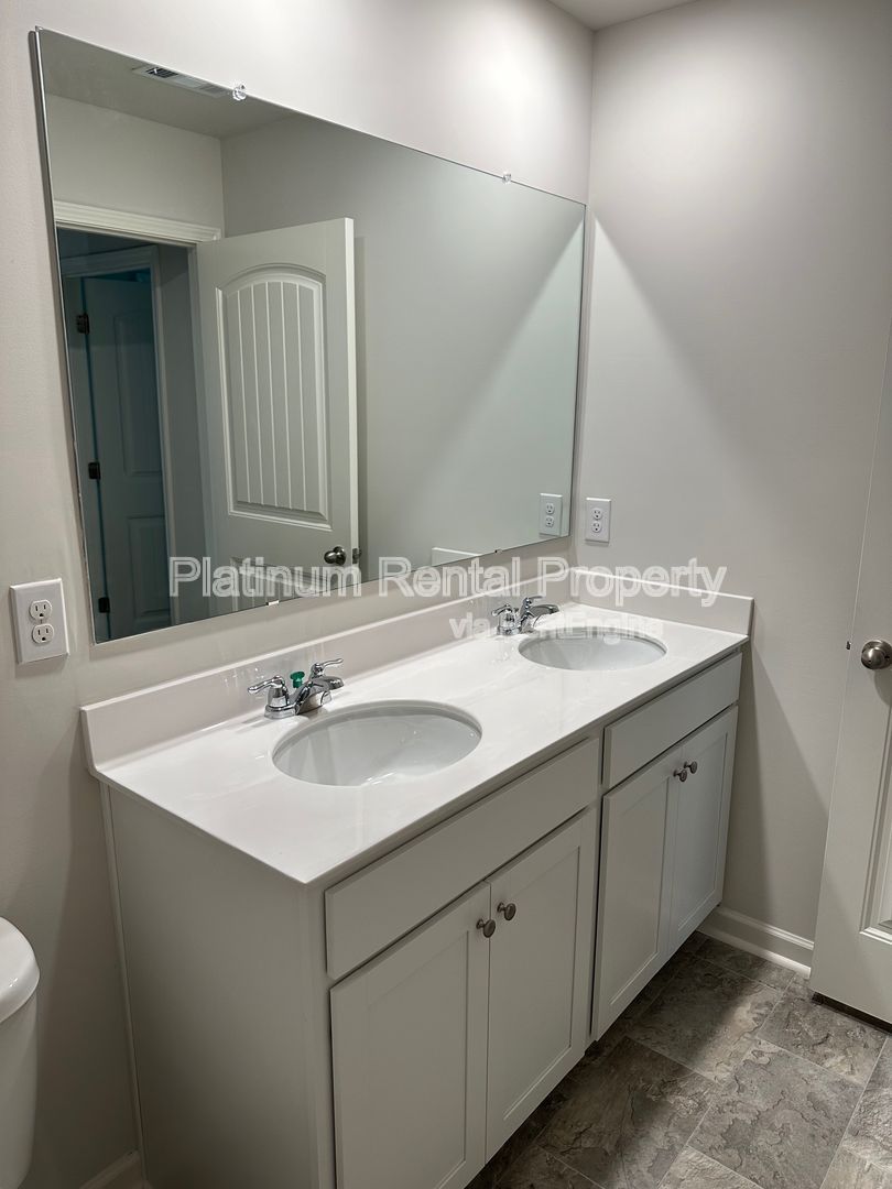 Gallery Image 35