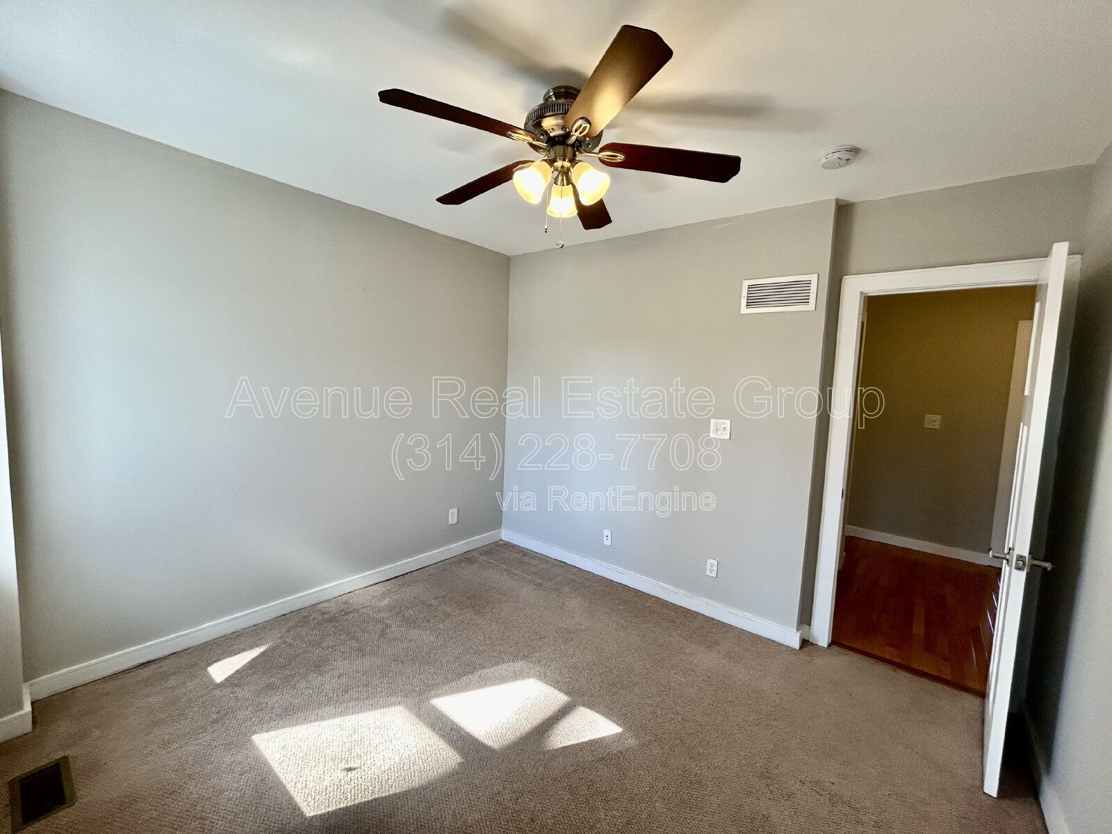 Gallery Image 16