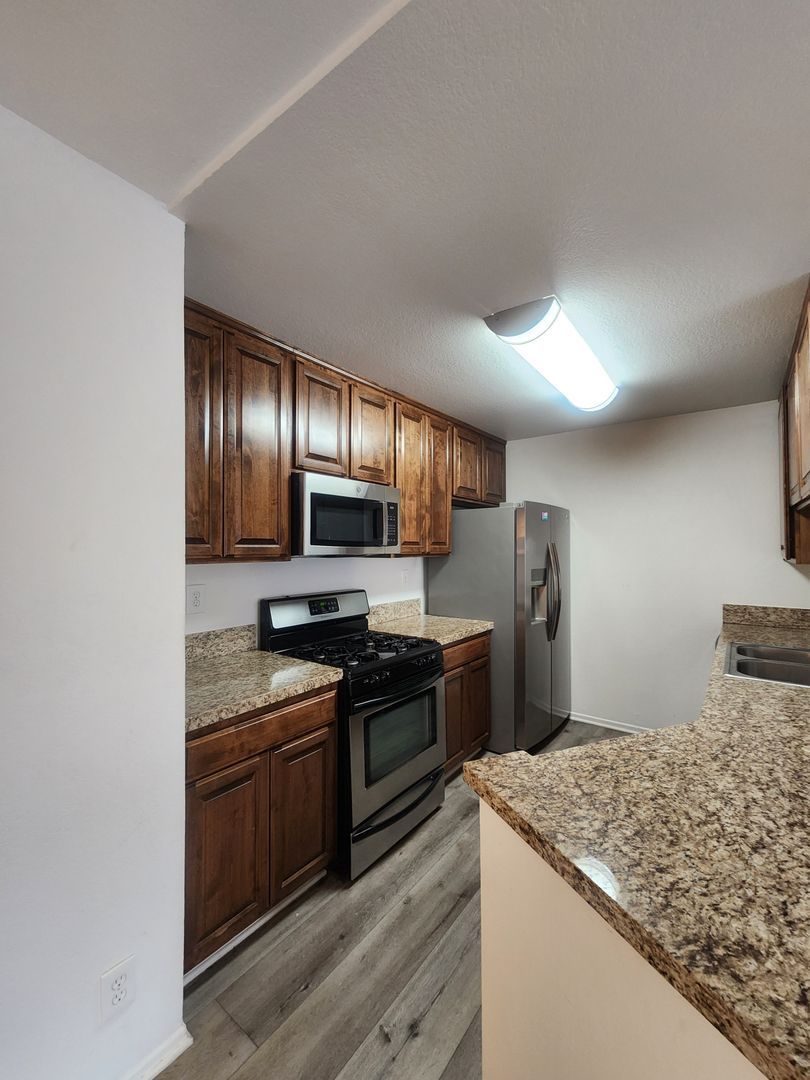Gallery Image 13