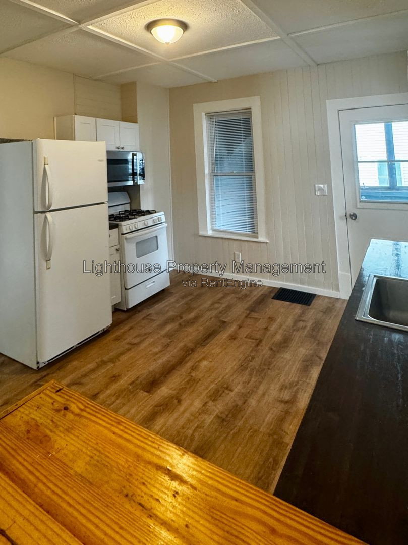 Gallery Image 14