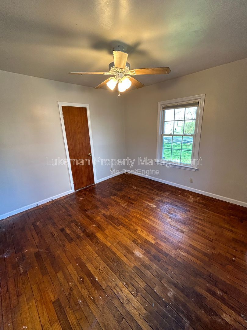 Gallery Image 15
