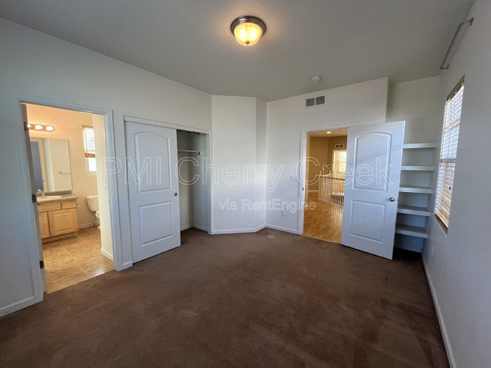 Gallery Image 18