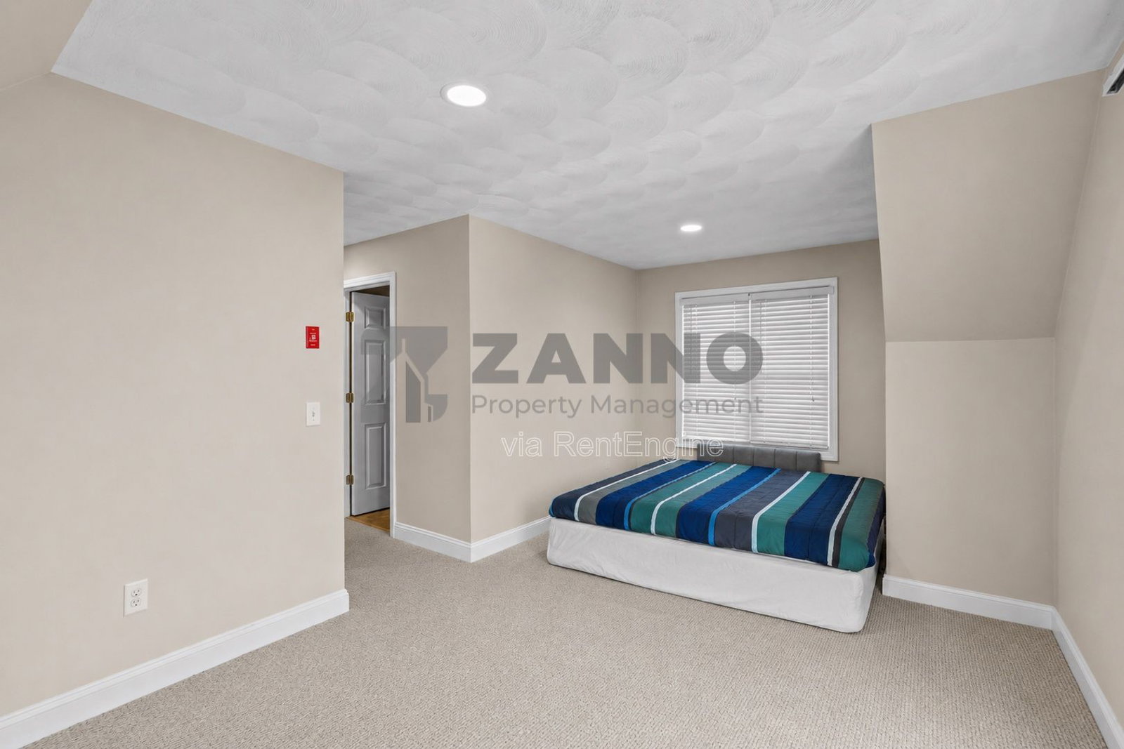 Gallery Image 18