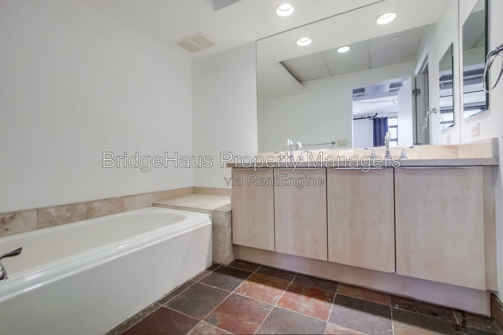 Gallery Image 18