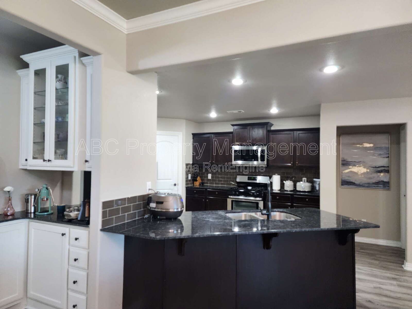 Gallery Image 9