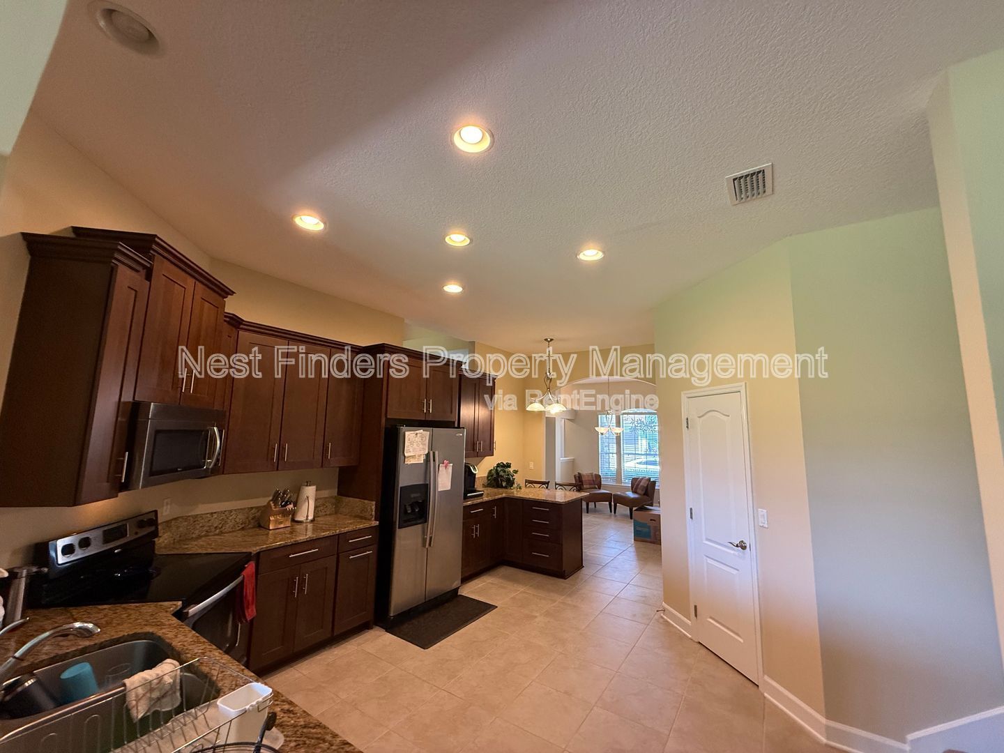 Gallery Image 17