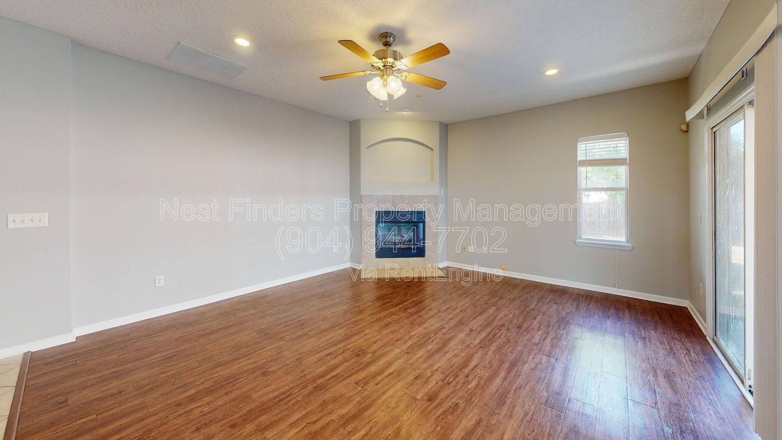 Gallery Image 0