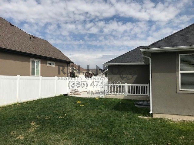 Gallery Image 16