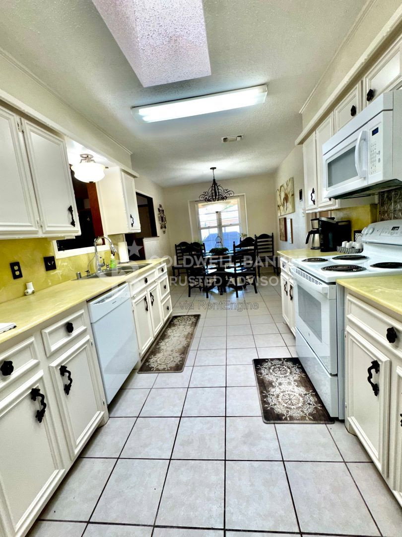 Gallery Image 9