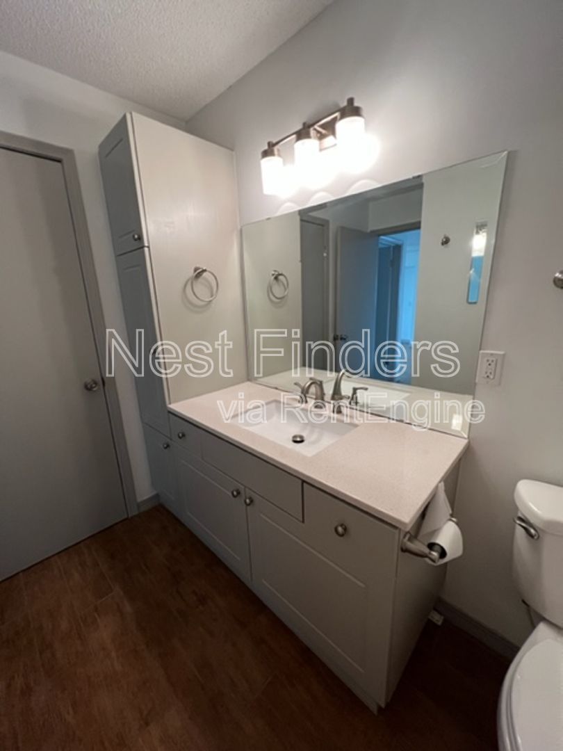 Gallery Image 18