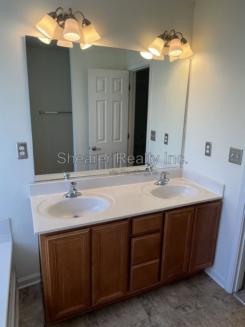 Gallery Image 20