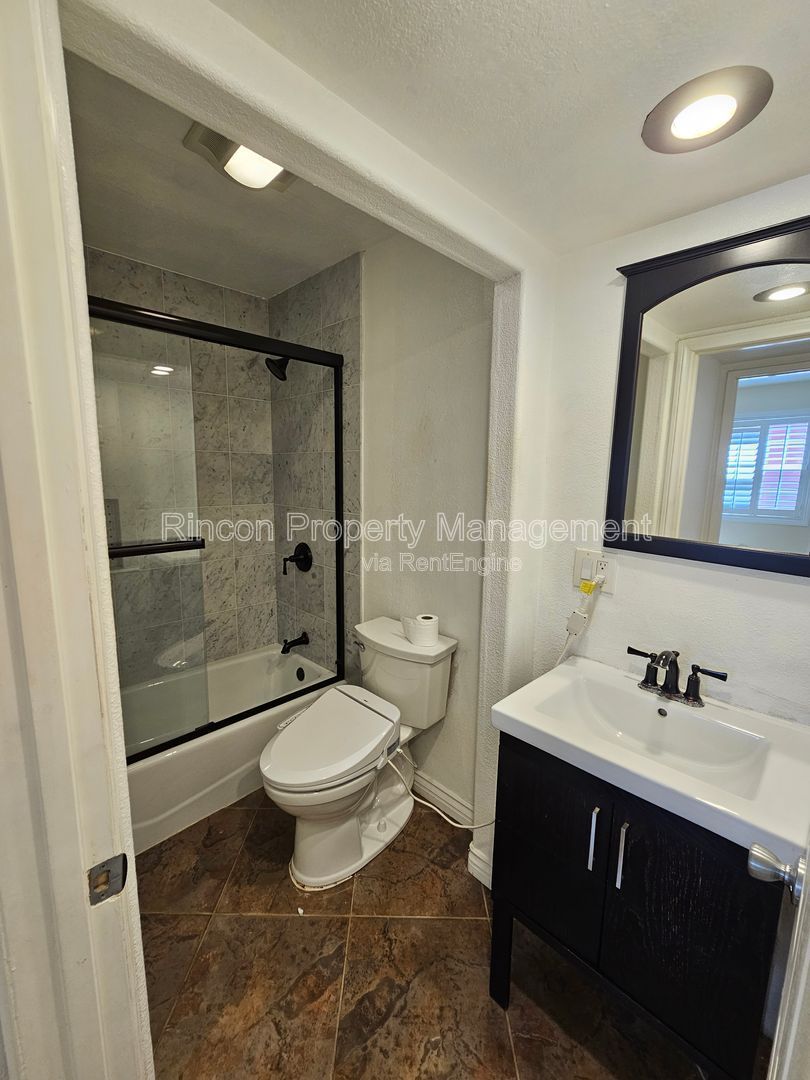 Gallery Image 15