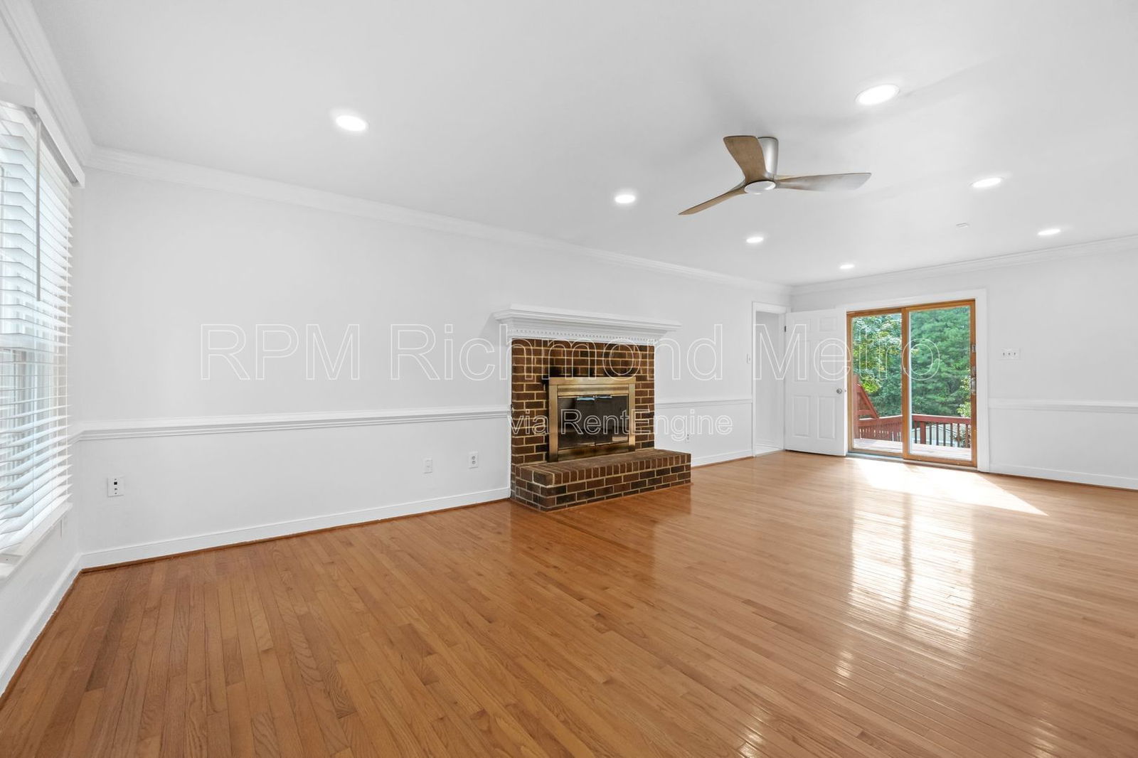 Gallery Image 16