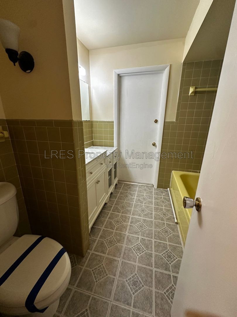 Gallery Image 17