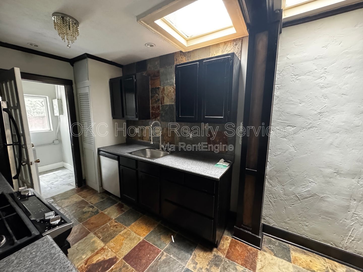 Gallery Image 9