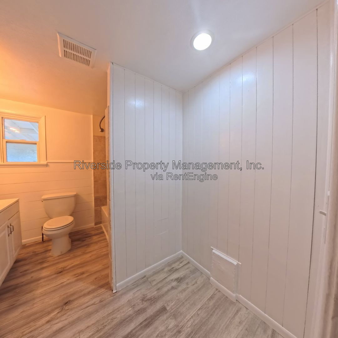 Gallery Image 17