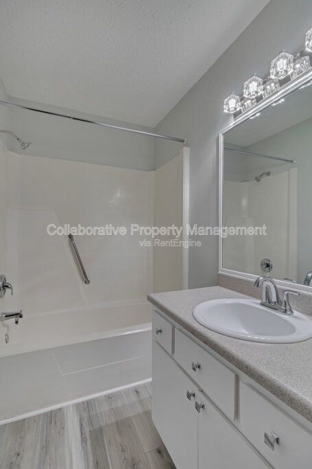 Gallery Image 18