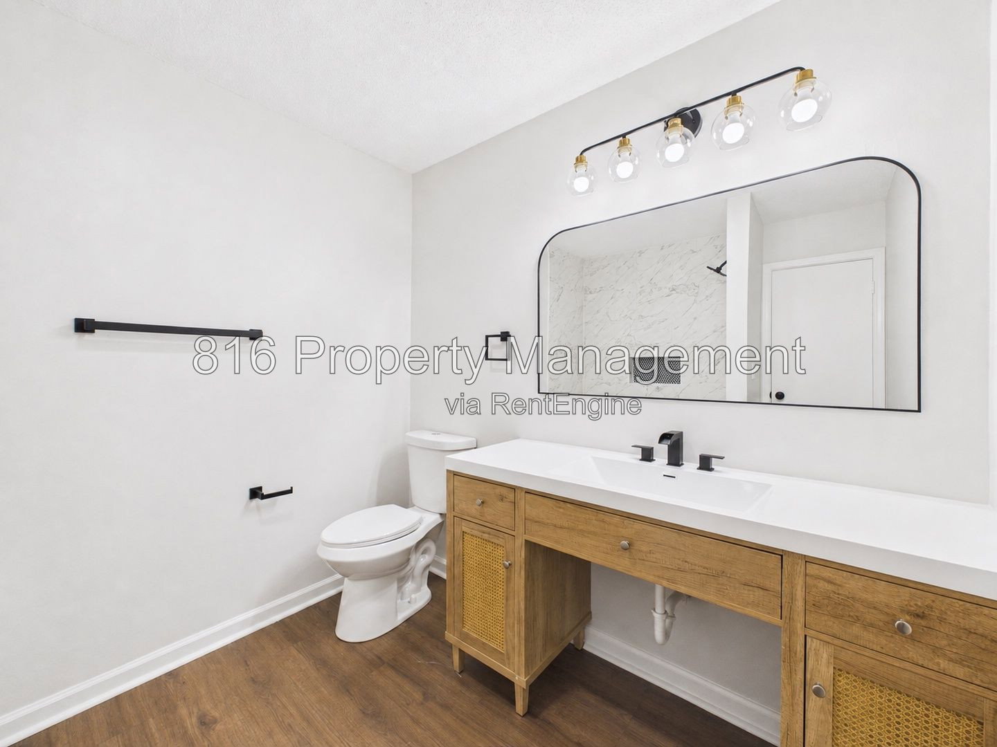 Gallery Image 16