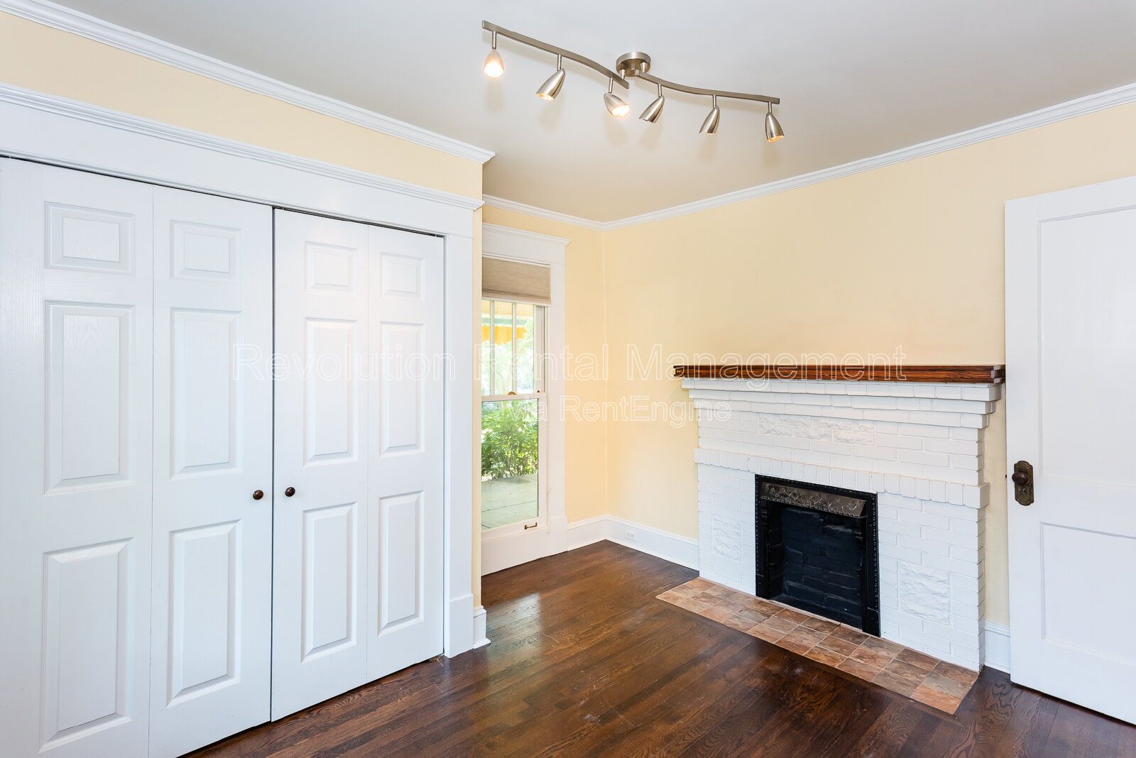 Gallery Image 16